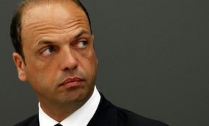 Fabio Garagnani sostiene Angelino Alfano