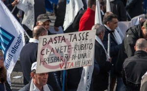 Un'immagine di una recente manifestazione di commercianti